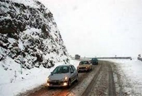 پیش بینی باران و برف برای اغلب استان های کشور/ هشدار به رانندگان برای تردد در جاده های کوه جاده