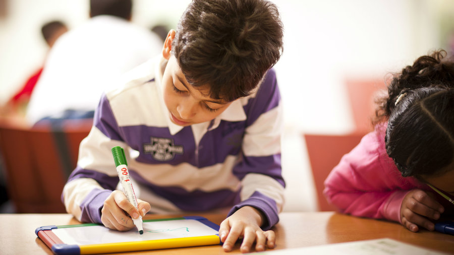 مهارتهای رفتار مناسب با کودکان اوتیسم چیست؟