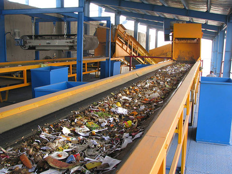 ورود روزانه ۷۰تن زباله به کارخانه پسماند