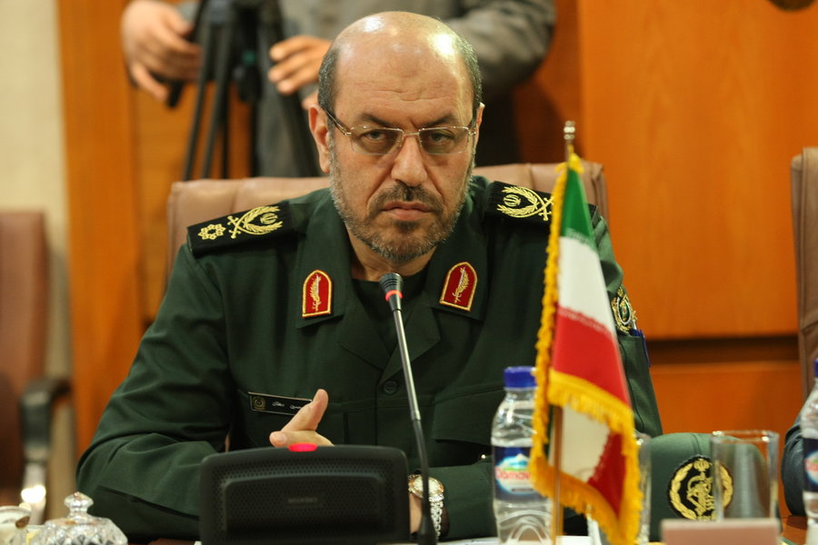 مذاکرات وزیر دفاع ایران و همتایان صربستانی و ونزوئلایی در مسکو برگزار شد