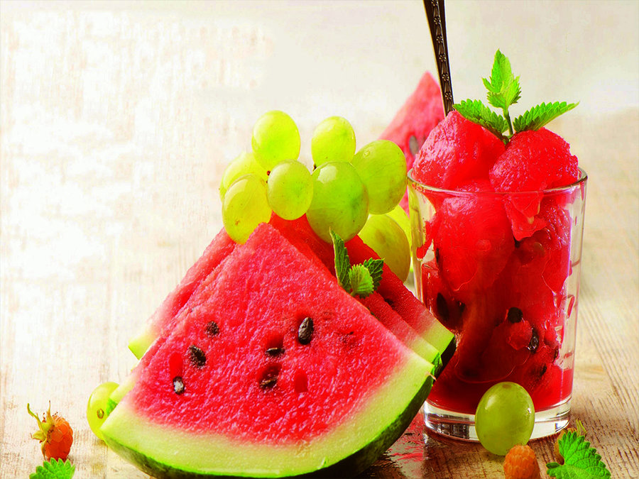 سالم‌ترین ‌خوراکی‌ها و تنقلات تابستانی را بشناسید