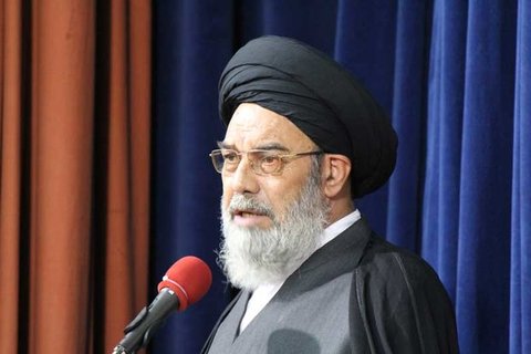 غلط می‌کنید بخواهید خلاف منع امام خامنه‌ای عمل کنید
