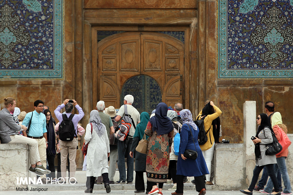 Iran Witnesses 40% Surge in Foreign Tourist Arrivals, Deputy Tourism Minister Reports