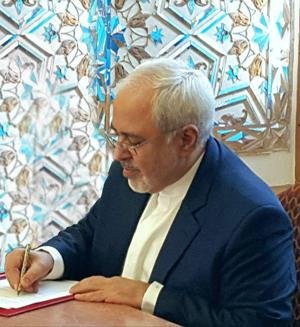 Zarif: Iran calls for promotion of dialogue with neighboring states