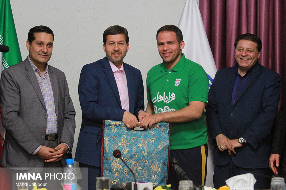 فعالیت‌های سازمان تیم‌های ملی شروعی برای برندسازی فوتبال ایران است
