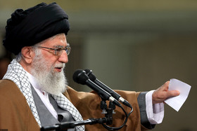 دانلود آهنگ وای اگر خامنه‌ای حکم جهادم دهد + صوت و متن فارسی و عربی