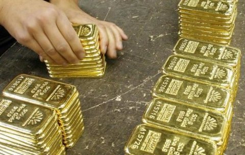 کشف محموله طلای قاچاق در فرودگاه شهید بهشتی اصفهان
