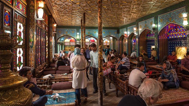Tourists flock to Iran's 'image of the world'