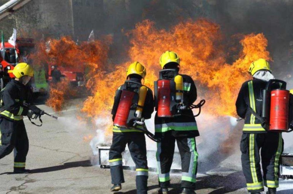 برگزاری رژه ناوگان خودرویی و تجهیزاتی سازمان آتش نشانی شهرداری گرگان