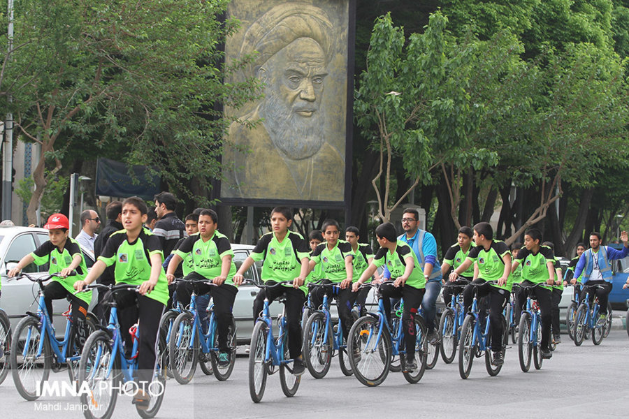 فردا ، همایش بزرگ دوچرخه سواری آقایان در نقاط مختلف شهر برگزار می شود