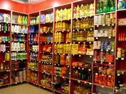 تقدیر وزیر صمت از عملکرد قابل‌قبول فروشگاه‌های زنجیره‌ای در جنگ