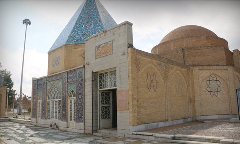تخت فولاد یکی از قطب های پنهان گردشگری اصفهان است