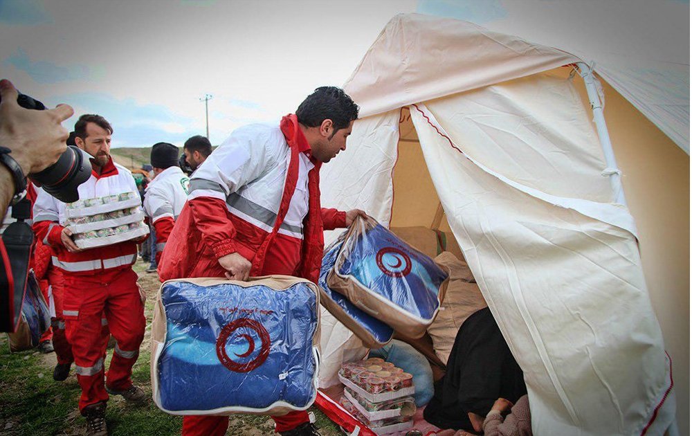 ارسال سومین محموله کمک های مردمی سمیرم به مناطق زلزله زده
