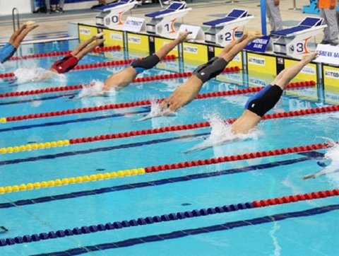 شناگر اصفهانی با تیم ۴ در ۱۰۰ متر ایران سوم شد