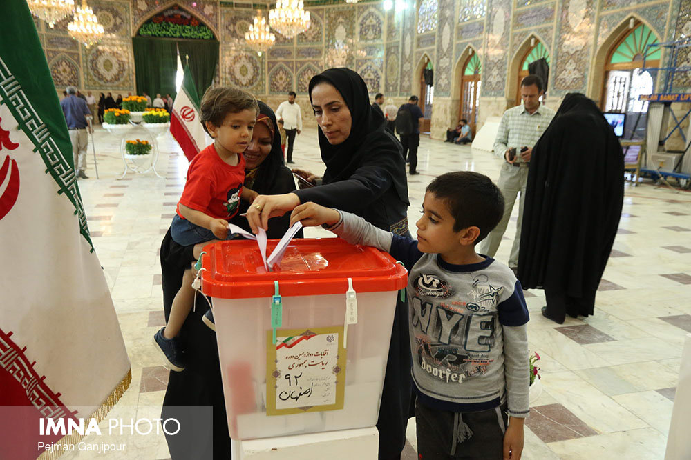 مشارکت 96درصدی مردم شهرستان نطنز در انتخابات/پیشتازی روحانی