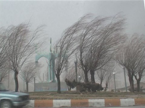 احتمال افزایش باد شدید در مناطق شرقی استان اصفهان 