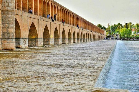 Zayandeh-Rood flows until June 5th/ Isfahan
