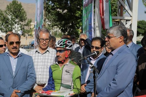 افتتاح "پیاده راه بهشت" "بوستان خانواده جماران" و "پیاده راه قصر دشت" شیراز