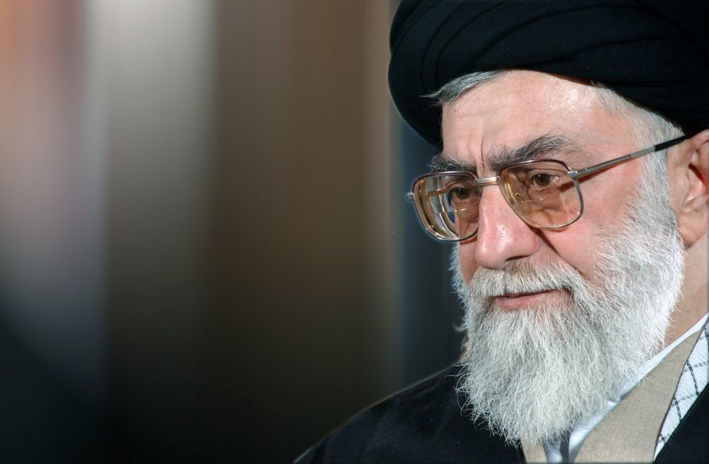 امام خامنه‌ای درگذشت حجت‌الاسلام «مروارید» را تسلیت گفتند