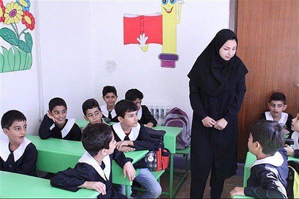 طرح دو زبانه‌شدن مدارس هنوز به اصفهان ابلاغ نشده است