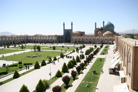 میدان نقش جهان، نگین شهر اصفهان