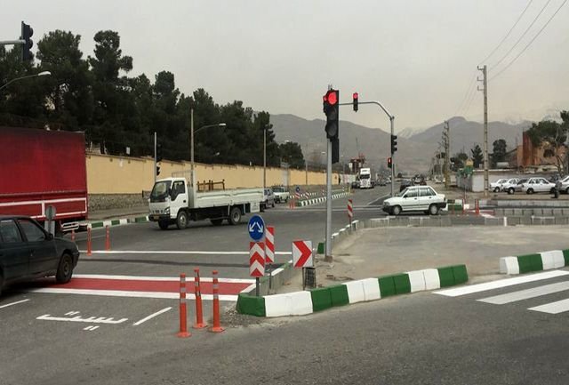 چراغ‌های راهنمایی منطقه ۹ اصفهان به UPS مجهز شد