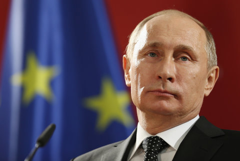 استقبال پوتین از توافق جهانی برای کاهش تولید نفت