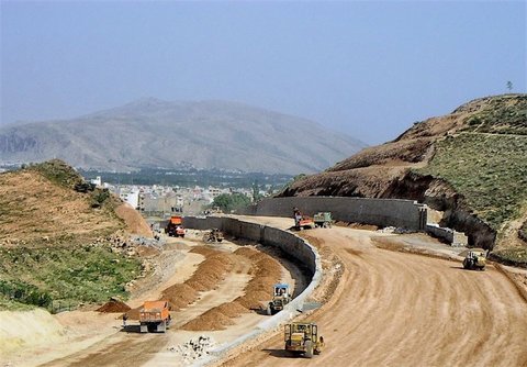 احداث راه‌های دسترسی خروجی و ورودی به آزادراه‌ شیراز-اصفهان پیش‌بینی شود