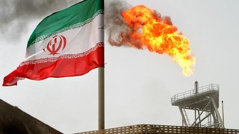 تحریم آمریکا علیه ایران به نفع چین تمام شد