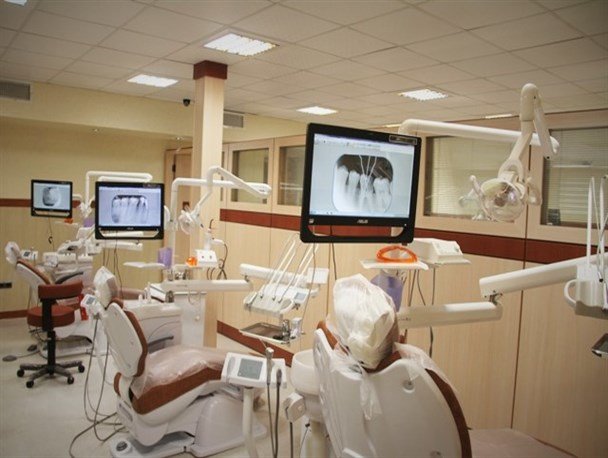 توقیف ۳۹ میلیارد ریال تجهیزات دندانپزشکی