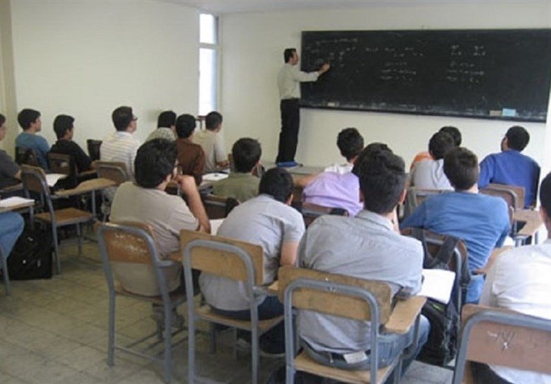 وضعیت نیروی انسانی آموزش و پرورش اصفهان بحرانی است