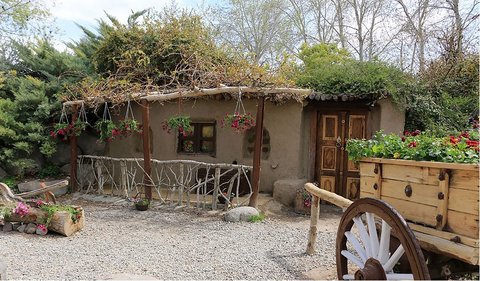 کامل‌ترین کلکسیون گل‌ها و گیاهان زینتی کشور در باغ گلهای اصفهان