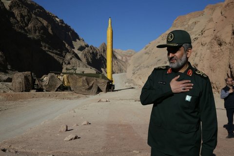 سردار حاجی‌زاده: جواب ترقه‌بازی تکفیری‌ها را با موشک دادیم