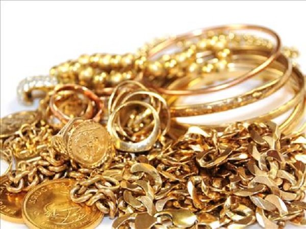 تمام تقاضای بازار طلا برای سرمایه گذاری است/ خرید و فروش سکه باید تحت نظر اتحادیه باشد