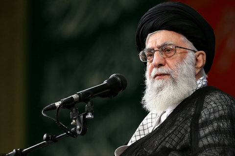 امام خامنه‌ای: اگر قدر استقلال دانسته نشود وارد دوران تلخ و دشوار می‌شویم
