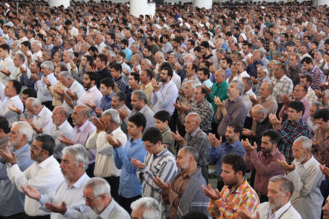  نماز عید فطر در گلستان شهدای ورزنه اقامه می شود
