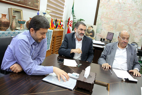 نشست شورای سازمان میادین میوه و تره بار و ساماندهی مشاغل شهری شهرداری اصفهان