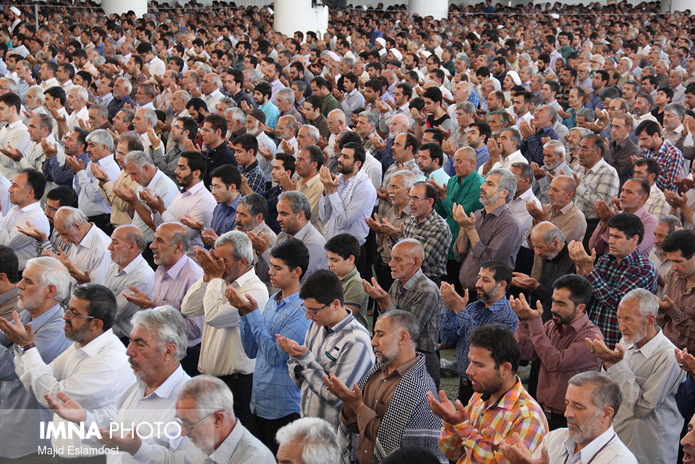 نماز عید فطر در گلستان شهدای ورزنه اقامه می شود