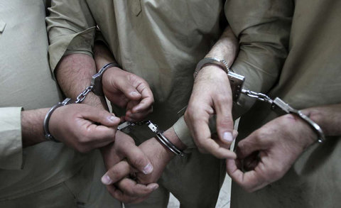 دستگیری ۲۴ فروشنده مواد مخدر در شاهین‌شهر
