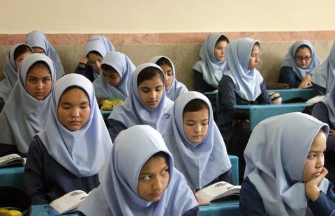 شرایط ثبت‌نام دانش‌آموزان اتباع در ایران/۹۹ درصد اتباع، افغانی و ۱ درصد لبنانی و عراقی‌اند