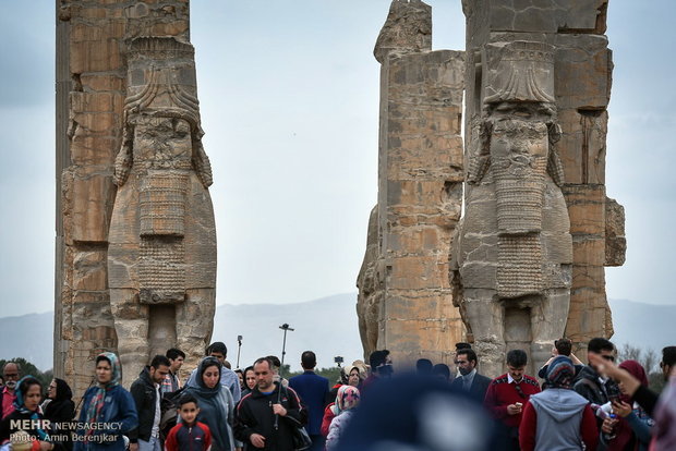 Ruins of majestic historical gateway unearthed near Persepolis