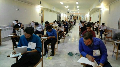 آغاز رقابت داوطلبان آزمون سراسری دانشگاهها و مراکز علمی ۹۶ در نطنز