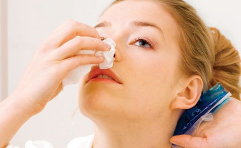 چرا شب‌ها "خون‌دماغ" می‌شویم؟