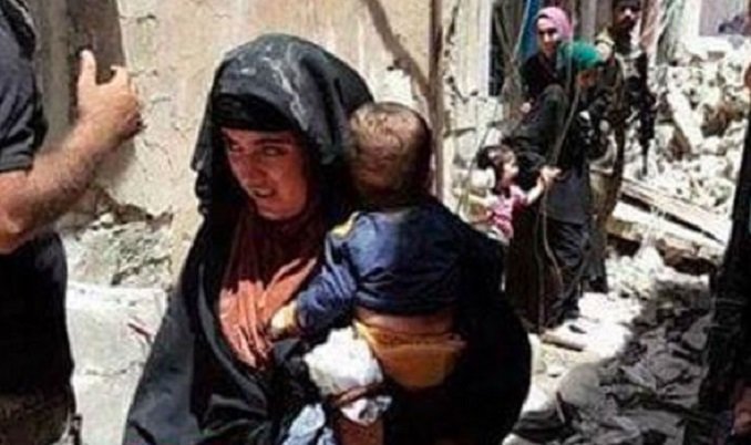 زن داعشی خود و کودک خوردسالش را منفجر کرد+ تصاویر