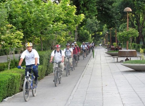 مسیرهای دوچرخه سواری در شهر اصفهان به ۱۰۰ کیلومتر افزایش می یابد