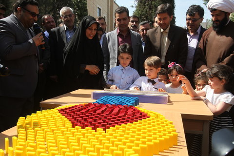 Children’s creativity blossoms in Isfahan/ 2000 different games    