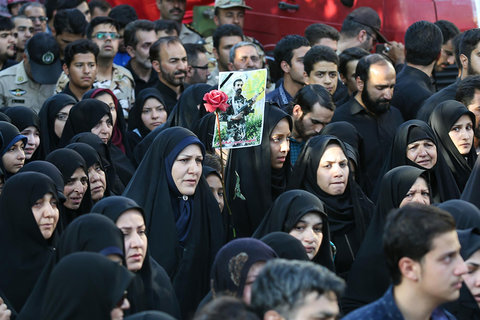 لاله های عاشق در شهر شهیدان تشییع شدند
