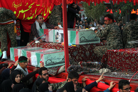  تشییع پیکر مطهر 23 شهید دفاع مقدس در اصفهان 