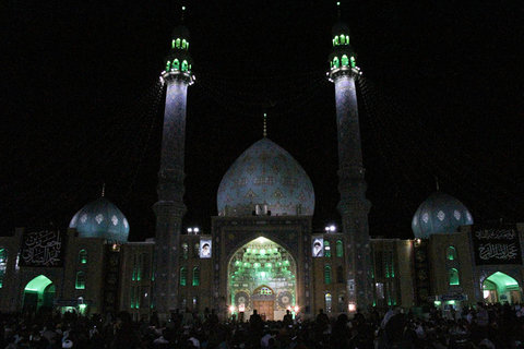 مسجد جمکران در ماه مبارک رمضان زائر نمی‌پذیرد