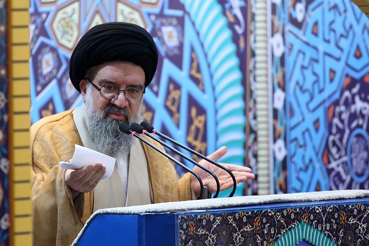 شکست آمریکا در اتحاد کشورها علیه ایران اسلامی نصرت الهی است/ روحانیت خار چشم استکبار است